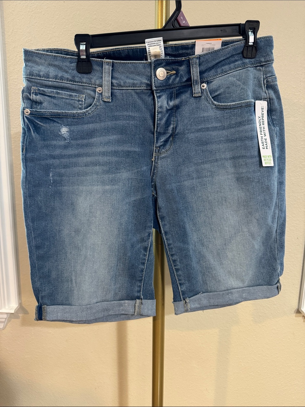 Time and Tru Light Blue Denim Bermuda Shorts NWT
